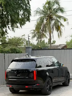 Land Rover Range Rover Vogue 2024 Black