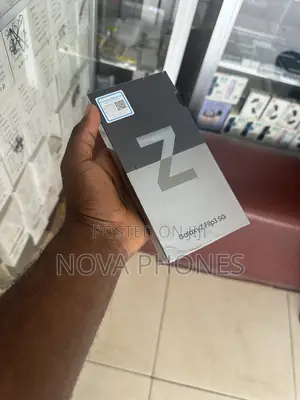 New Samsung Galaxy Z Flip 3 256 GB Silver