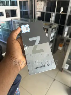 New Samsung Galaxy Z Flip 3 256 GB Silver