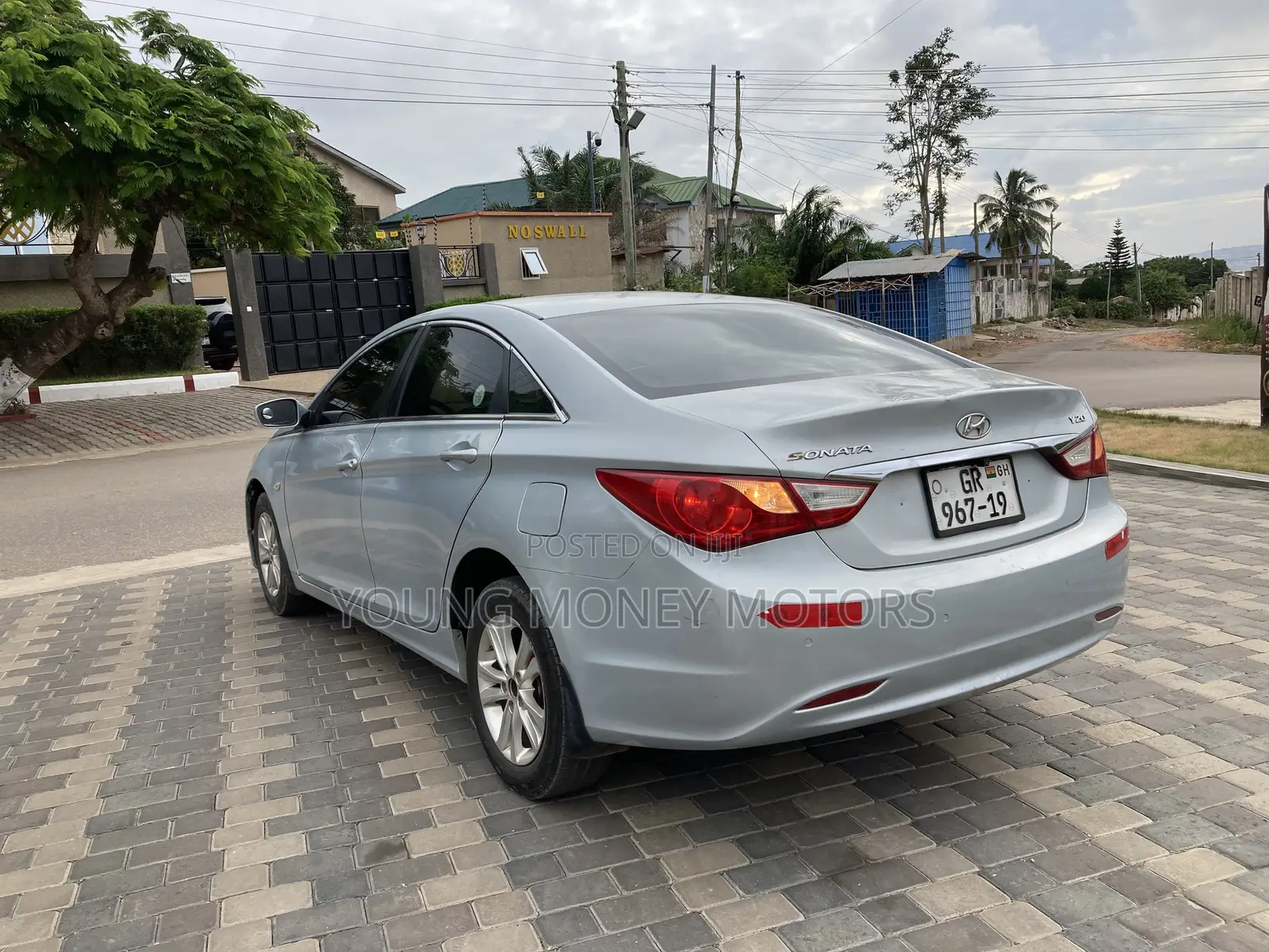 Hyundai Sonata 2010 Silver