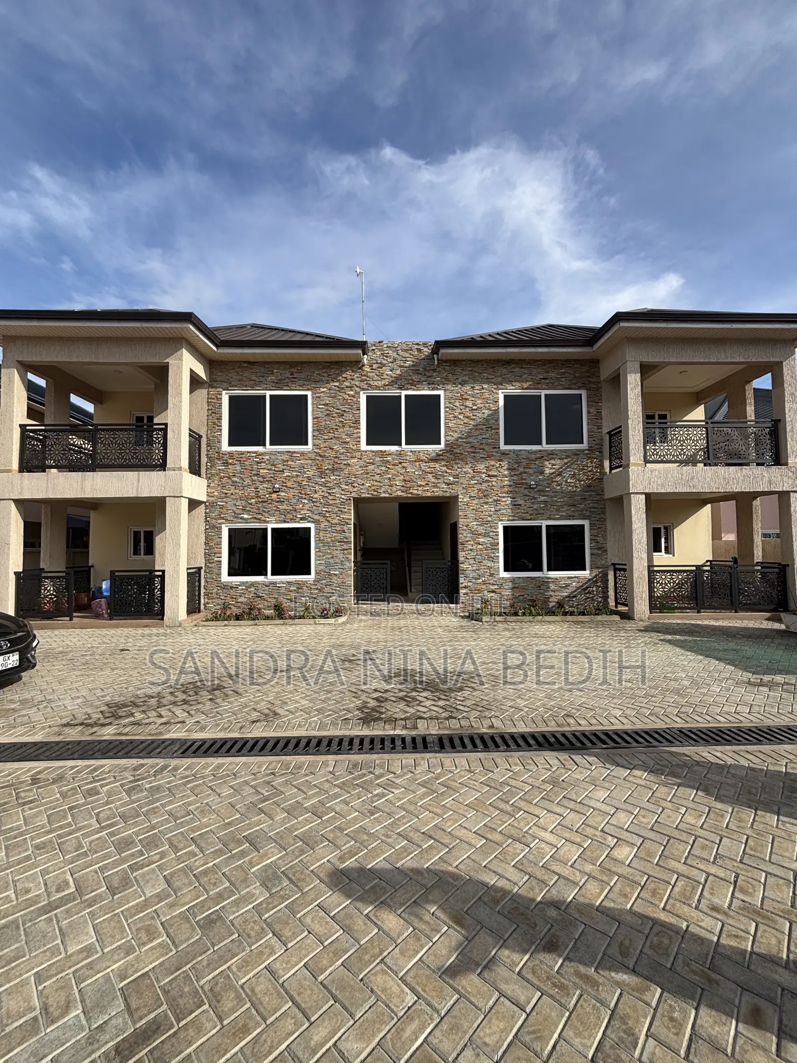2bdrm Apartment in Adjiriganor, East Legon for rent