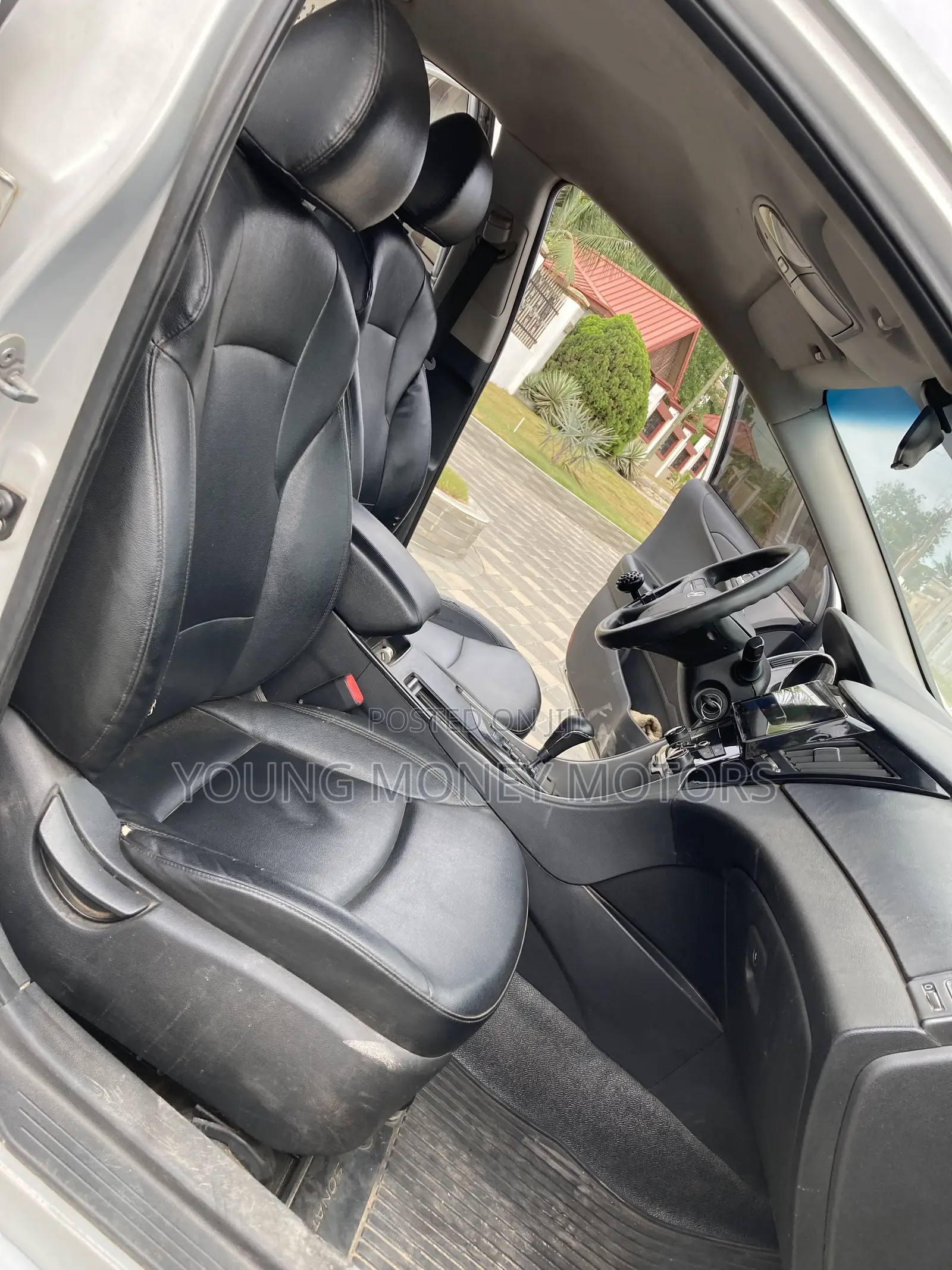 Hyundai Sonata 2010 Silver