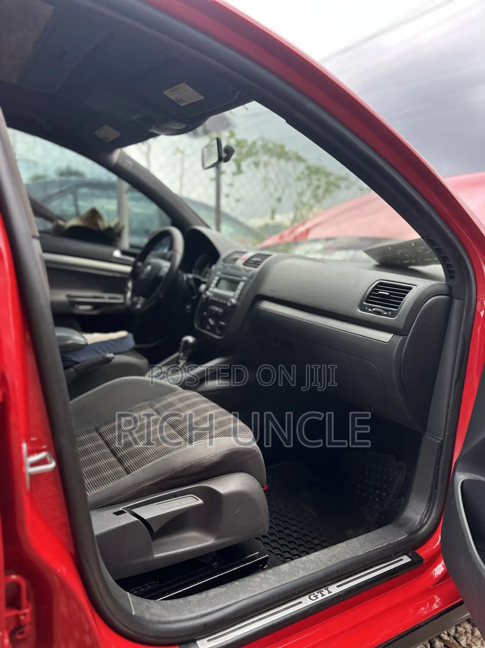 Volkswagen Golf 2007 Red
