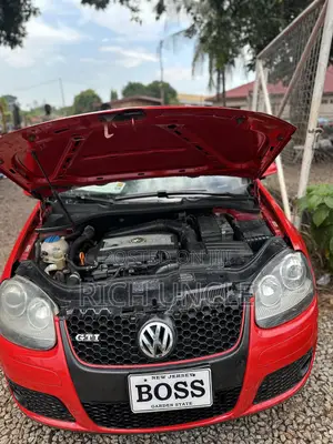Volkswagen Golf 2007 Red