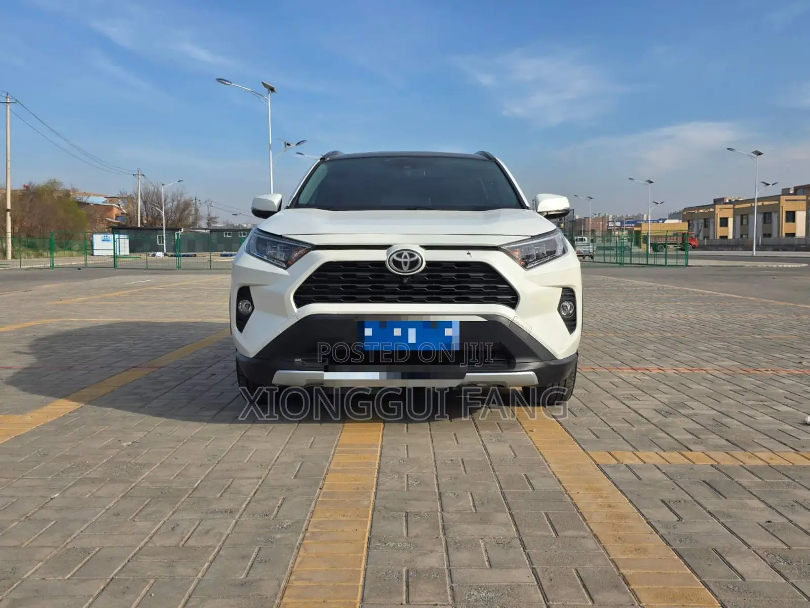 Toyota RAV4 XLE Premium AWD 2020 White