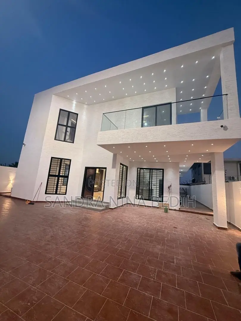 4bdrm Mansion in Santoe, East Legon for sale