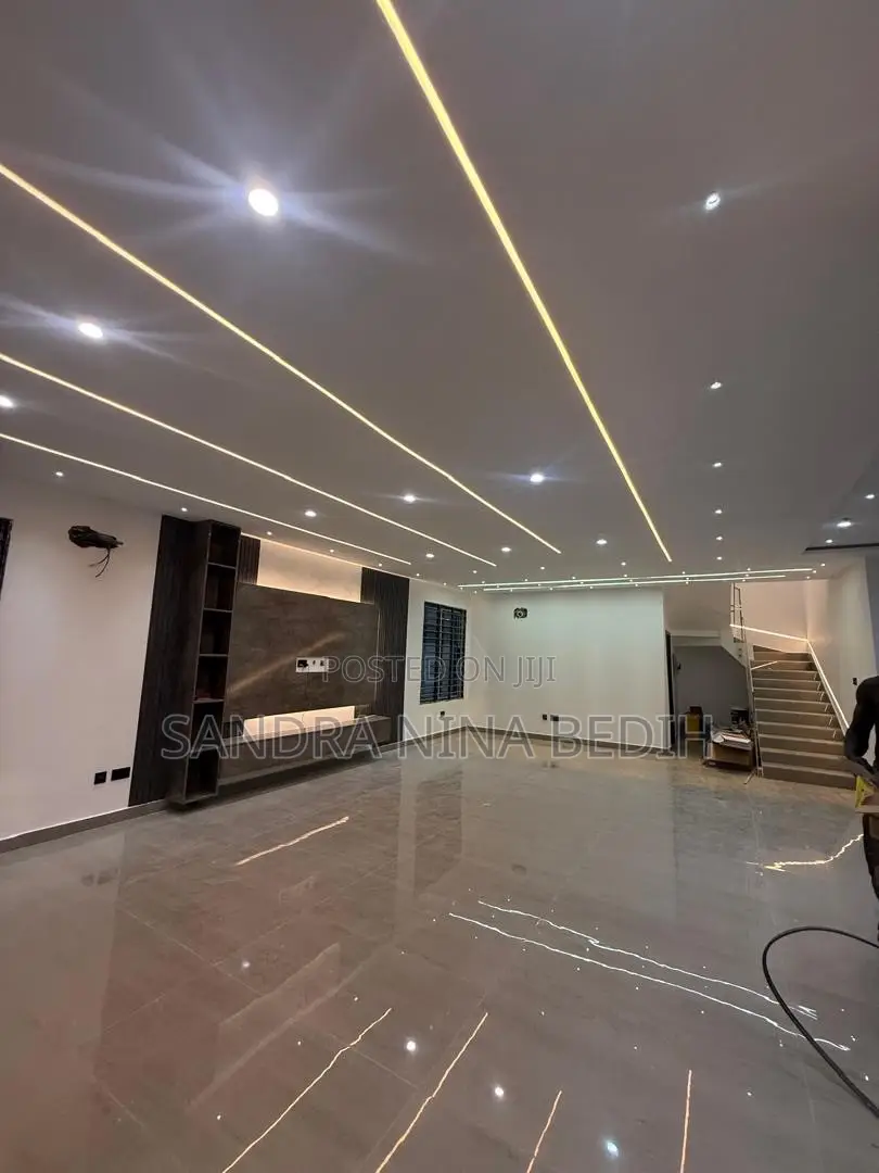 4bdrm Mansion in Santoe, East Legon for sale