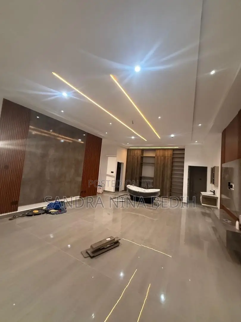 4bdrm Mansion in Santoe, East Legon for sale