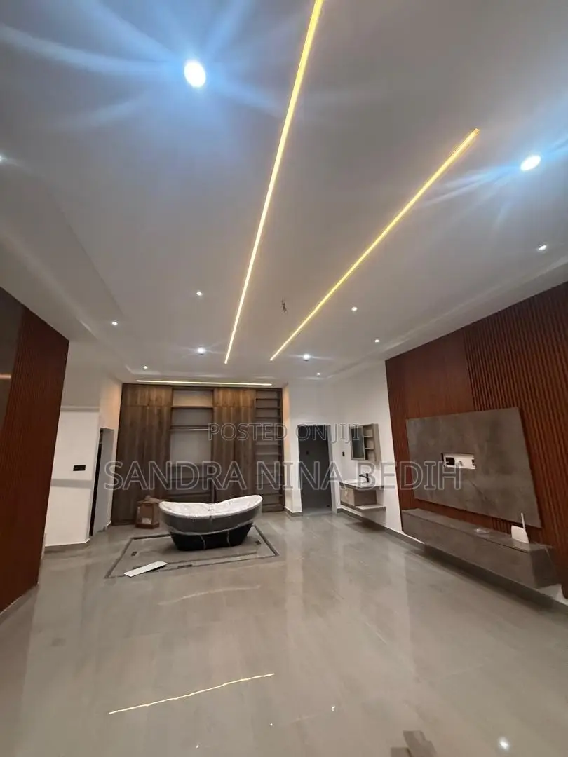 4bdrm Mansion in Santoe, East Legon for sale