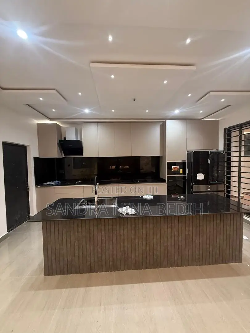 4bdrm Mansion in Santoe, East Legon for sale