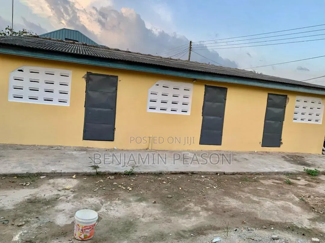4bdrm House in Pentecost University for sale