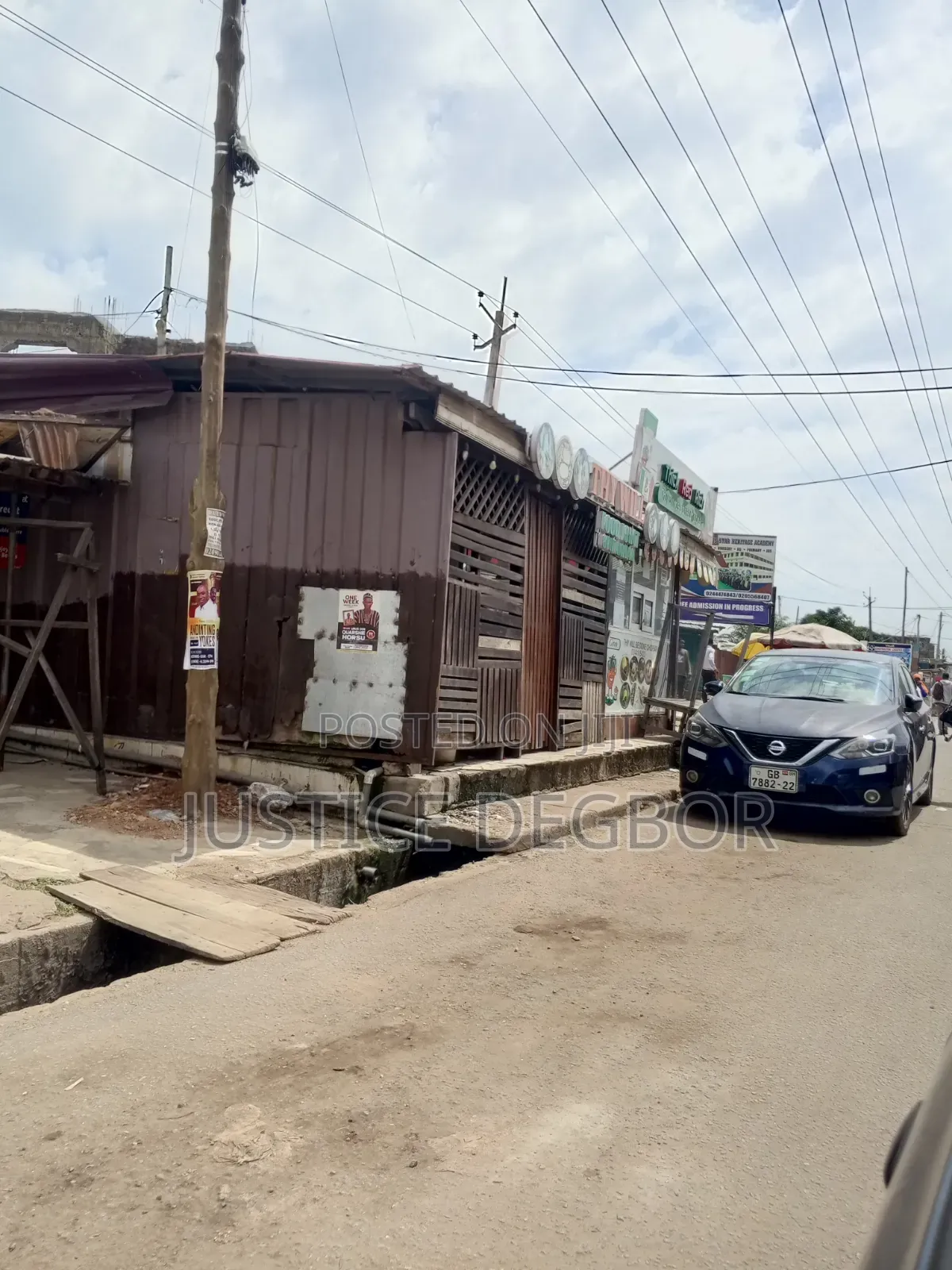 Land Space With Shop