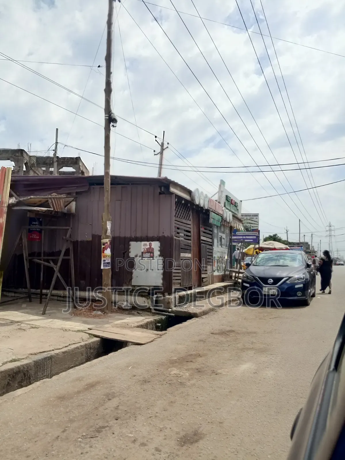 Land Space With Shop