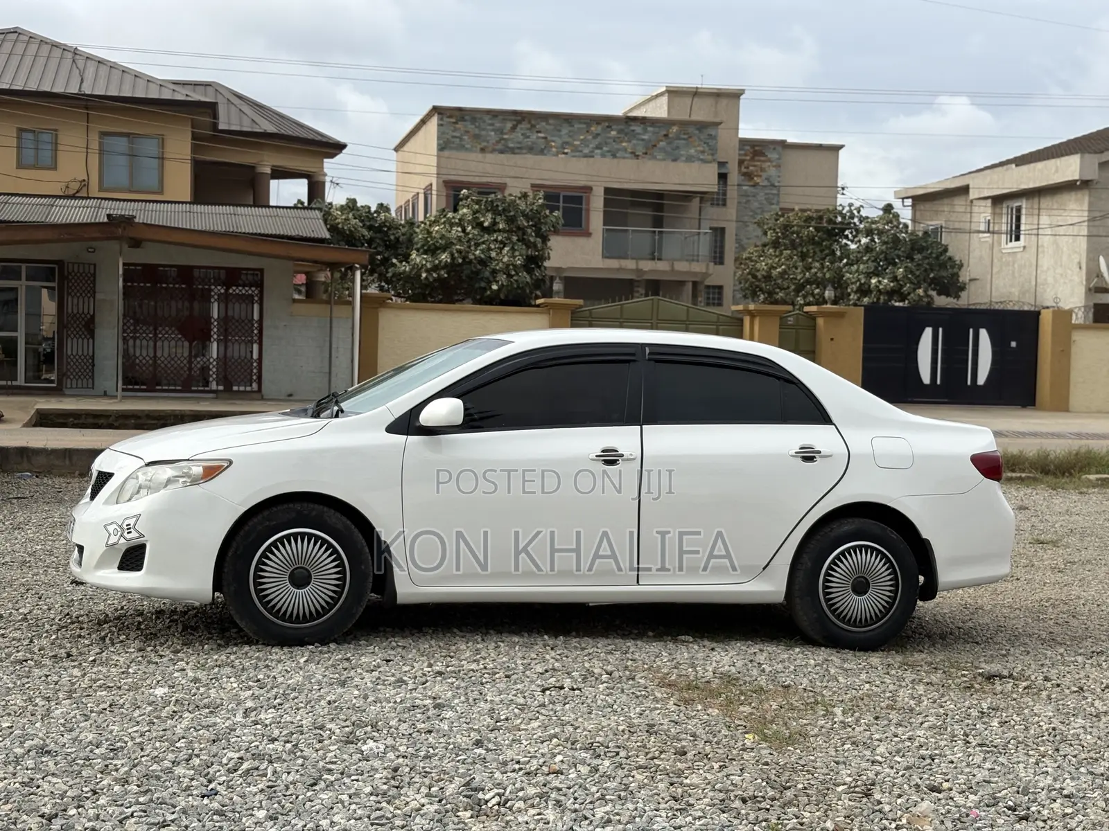Toyota Corolla 2010 White
