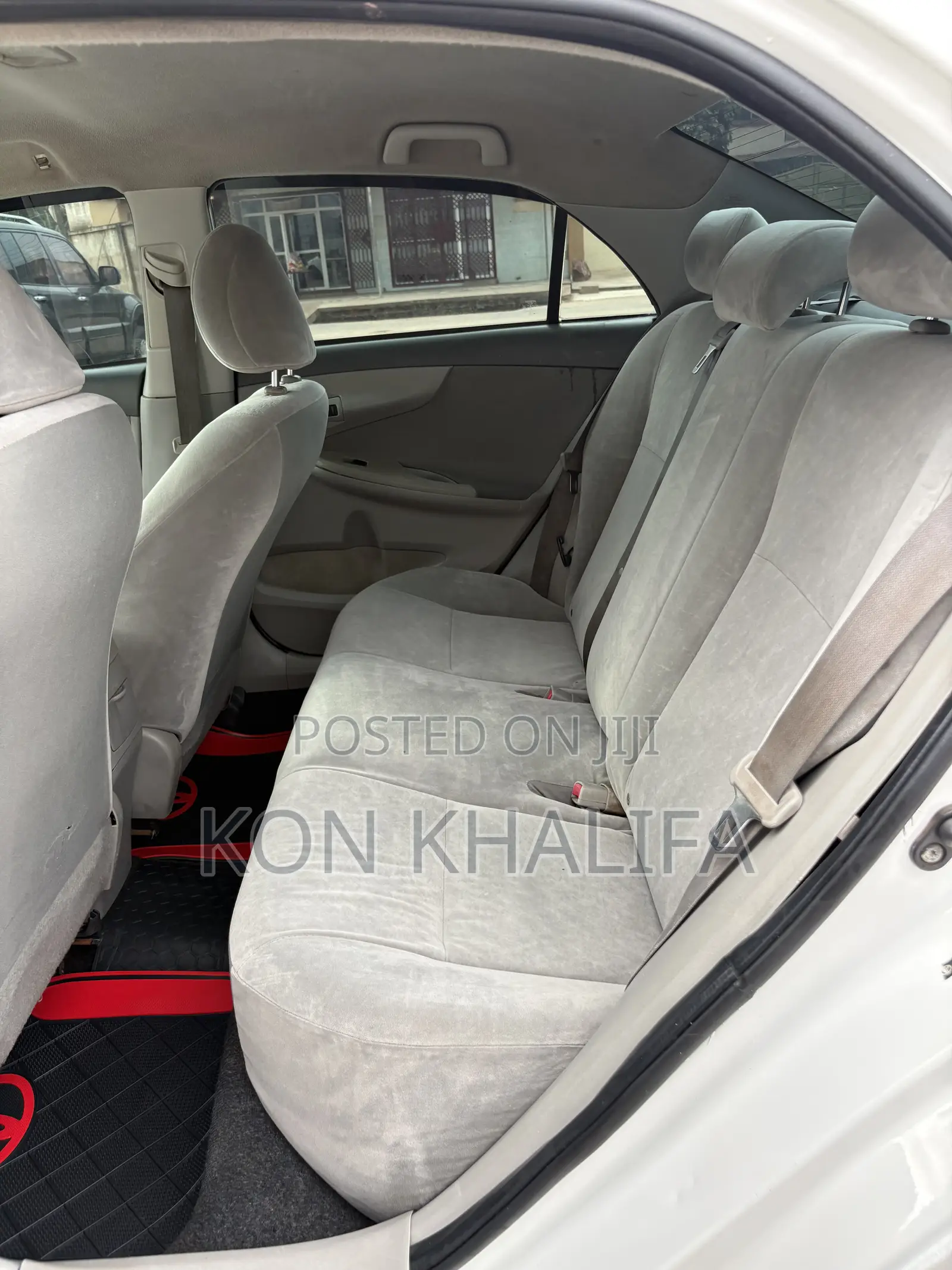 Toyota Corolla 2010 White