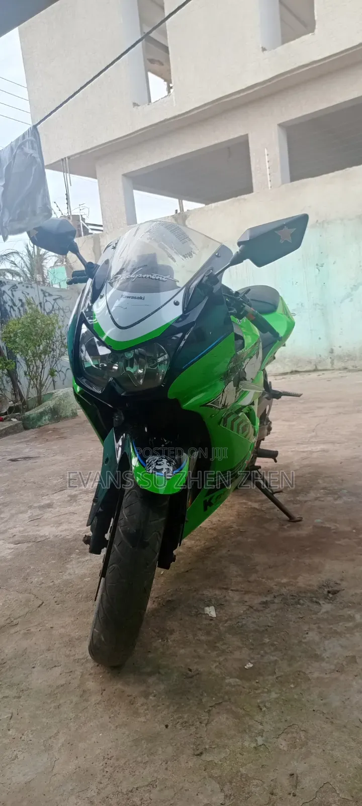 Kawasaki Ninja 300 2022 Green