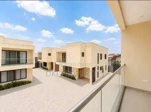 4bdrm House in Dki Properties, American House for rent