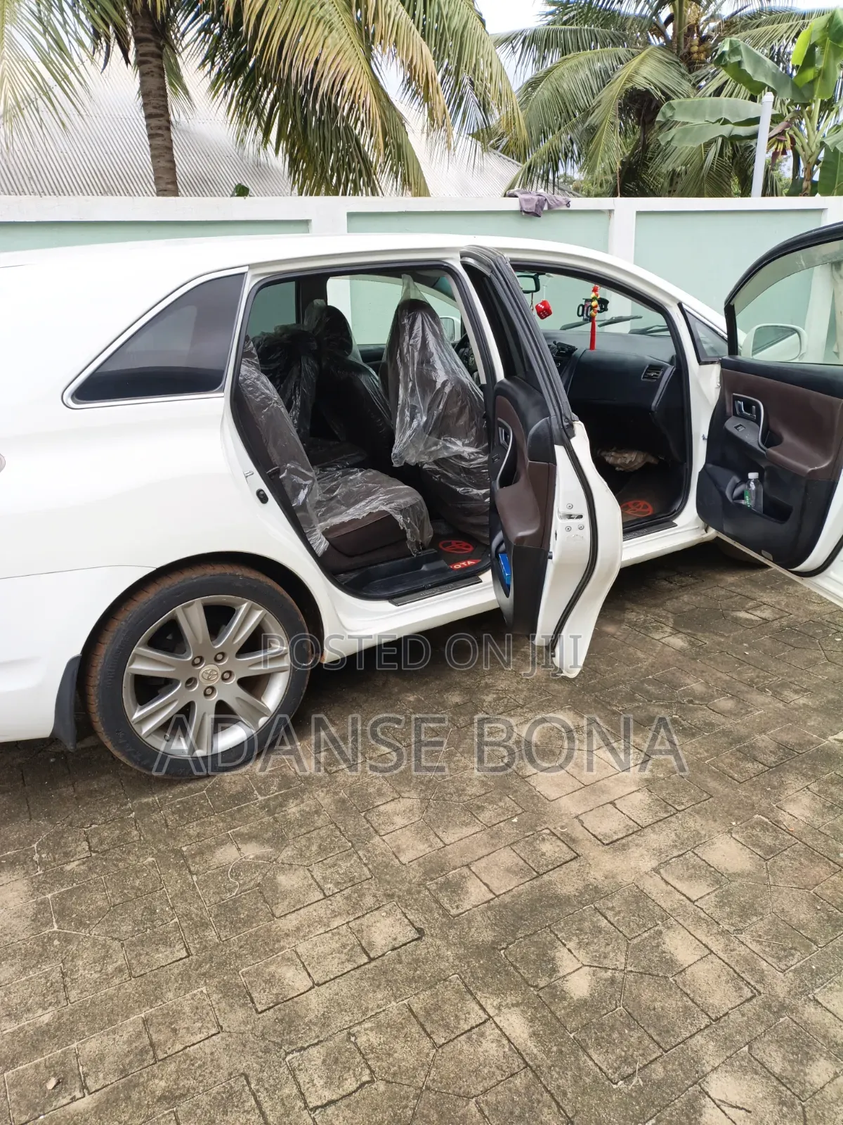 Toyota Corolla 2025 White