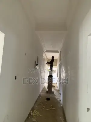 Neat Skimming and Painting, Graphiato