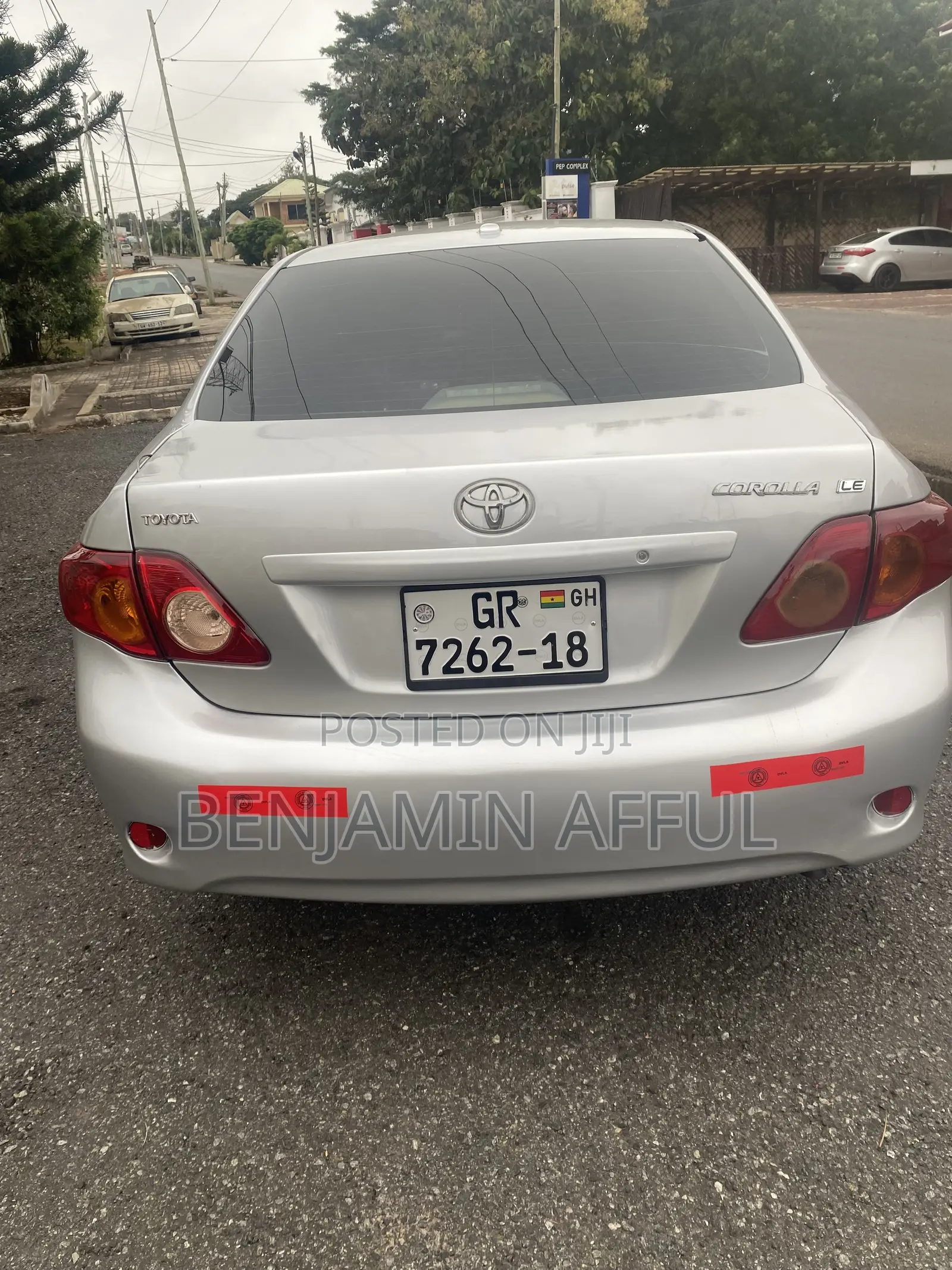 Toyota Corolla LE 4dr Sedan (1.8L 4cyl 4A) 2010 Silver