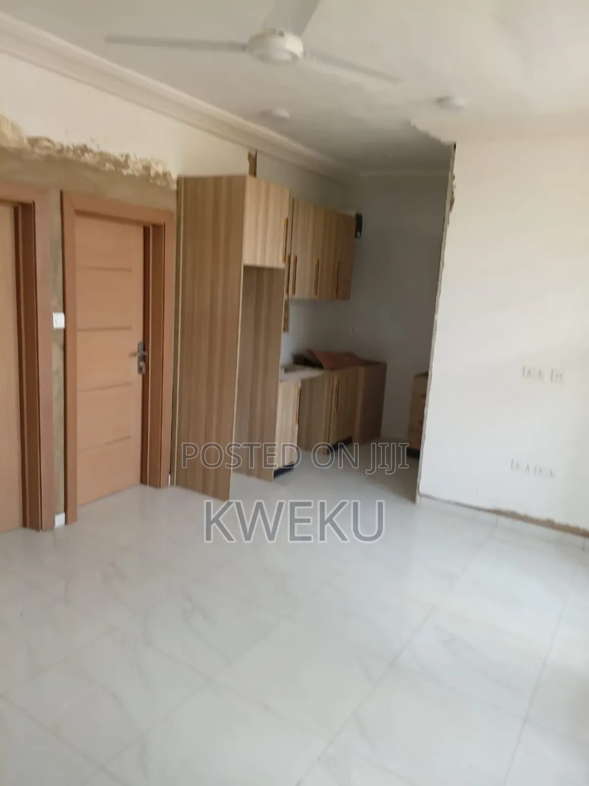 2bdrm Apartment in Seedovproerties, Baatsona Total for sale