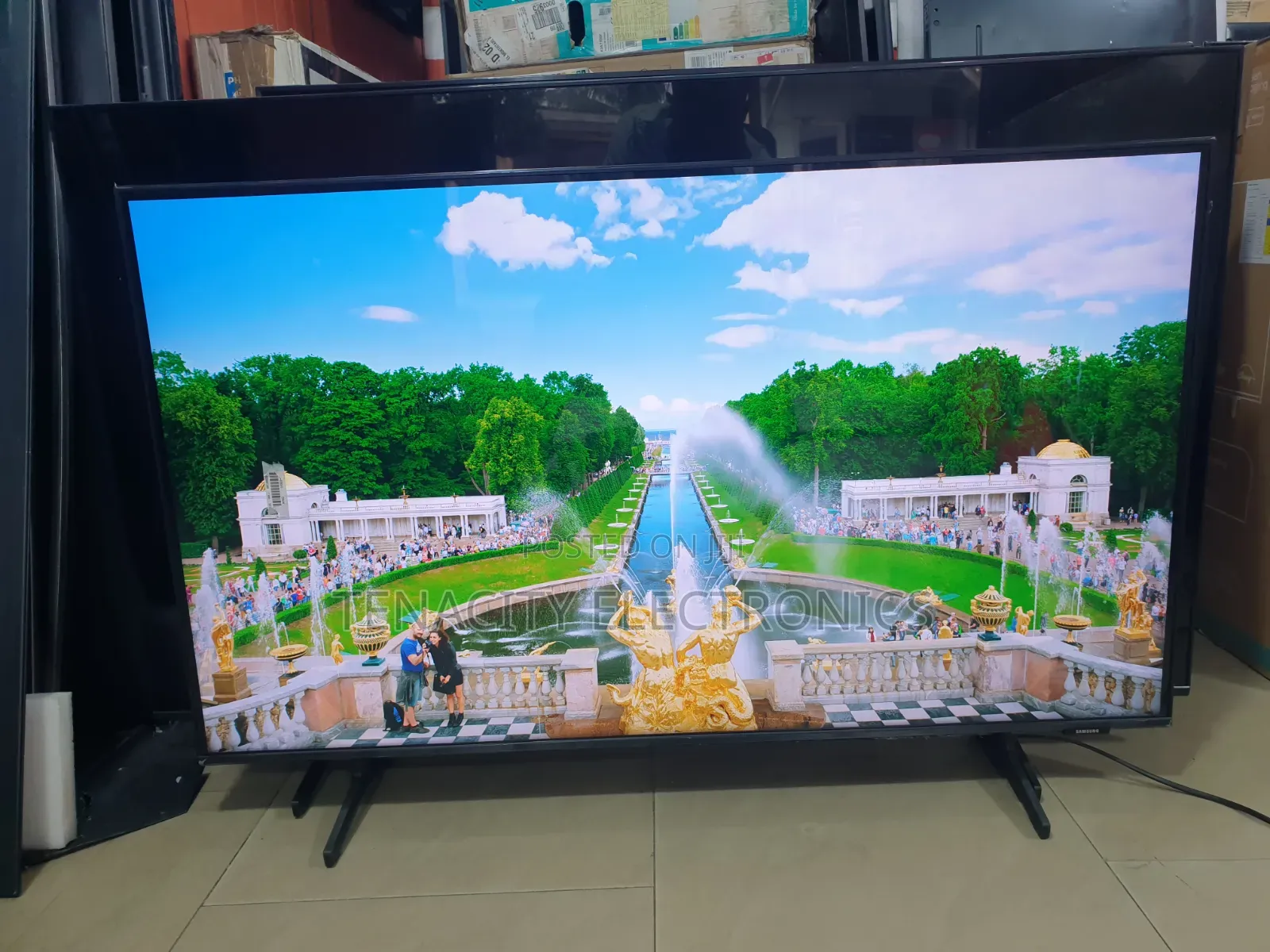 43"airslim Samsung Crystal Uhd HDR 4k Smart Satellite TV