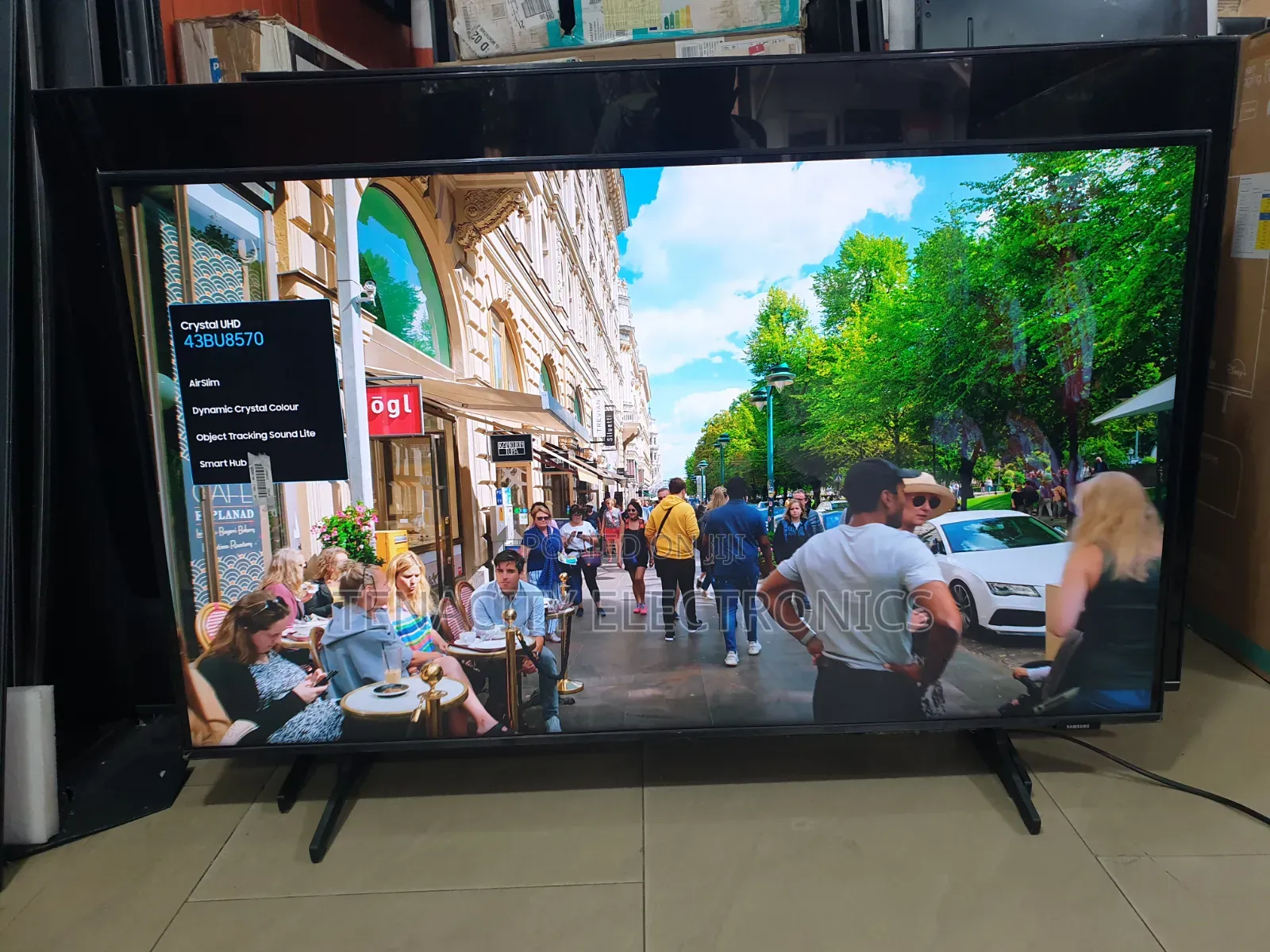 43"airslim Samsung Crystal Uhd HDR 4k Smart Satellite TV