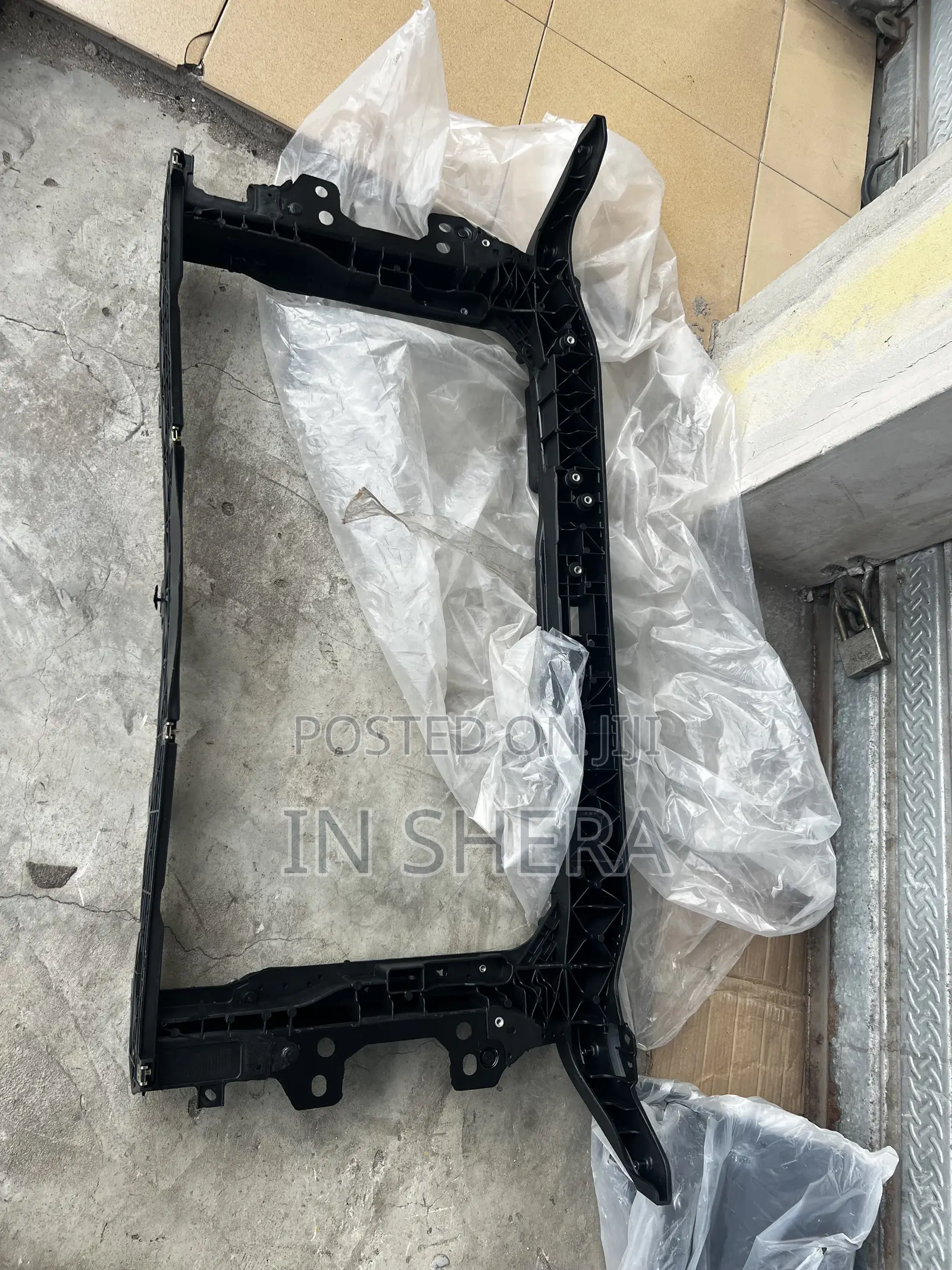 Hyundai Elantra Radiator Water Tank 2017 2018