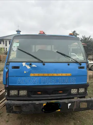 Twoing Truck