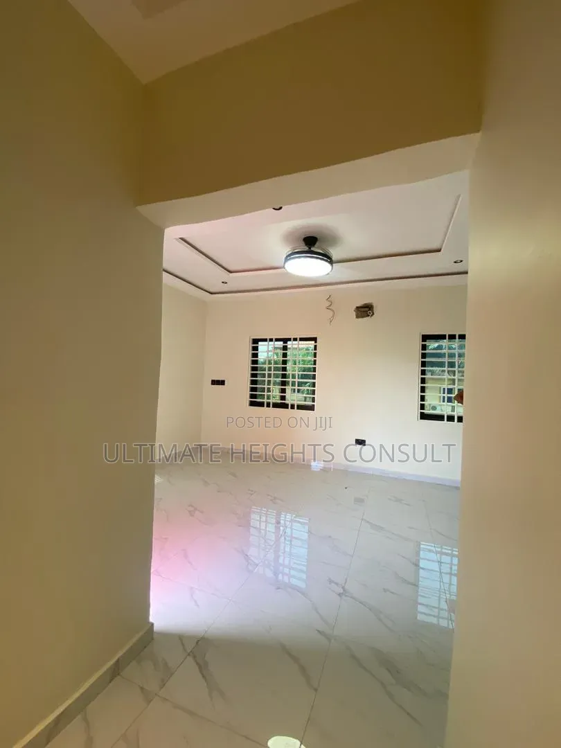 2bdrm House in Asofa, Ofankor for sale