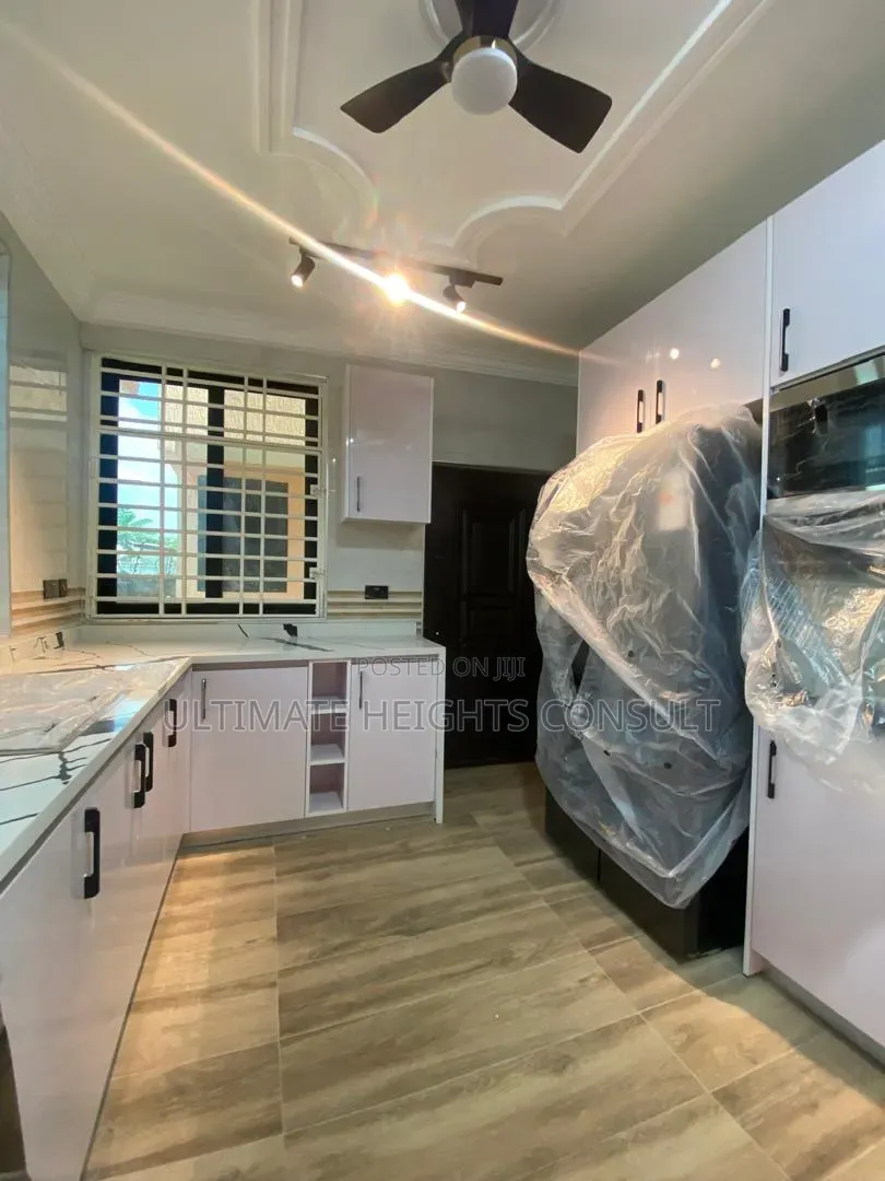 2bdrm House in Asofa, Ofankor for sale