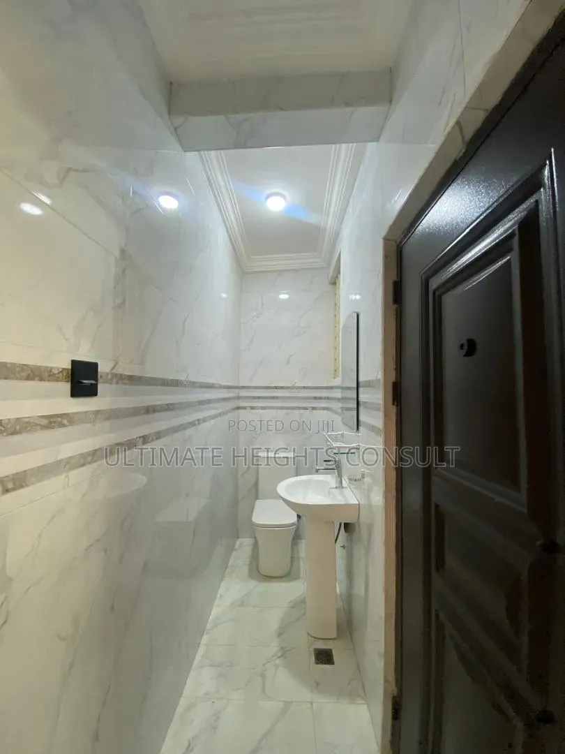 2bdrm House in Asofa, Ofankor for sale