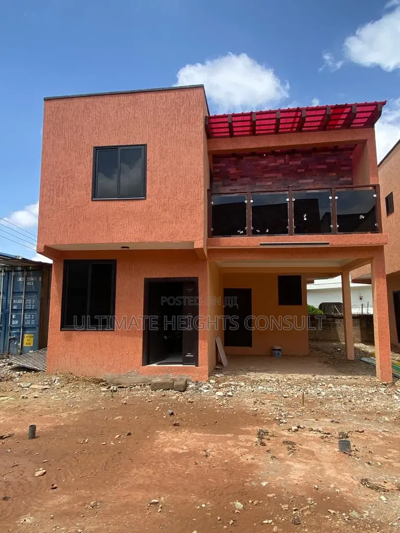 2bdrm House in Asofa, Ofankor for sale