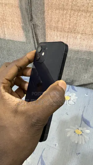 Apple iPhone 12 64 GB Black