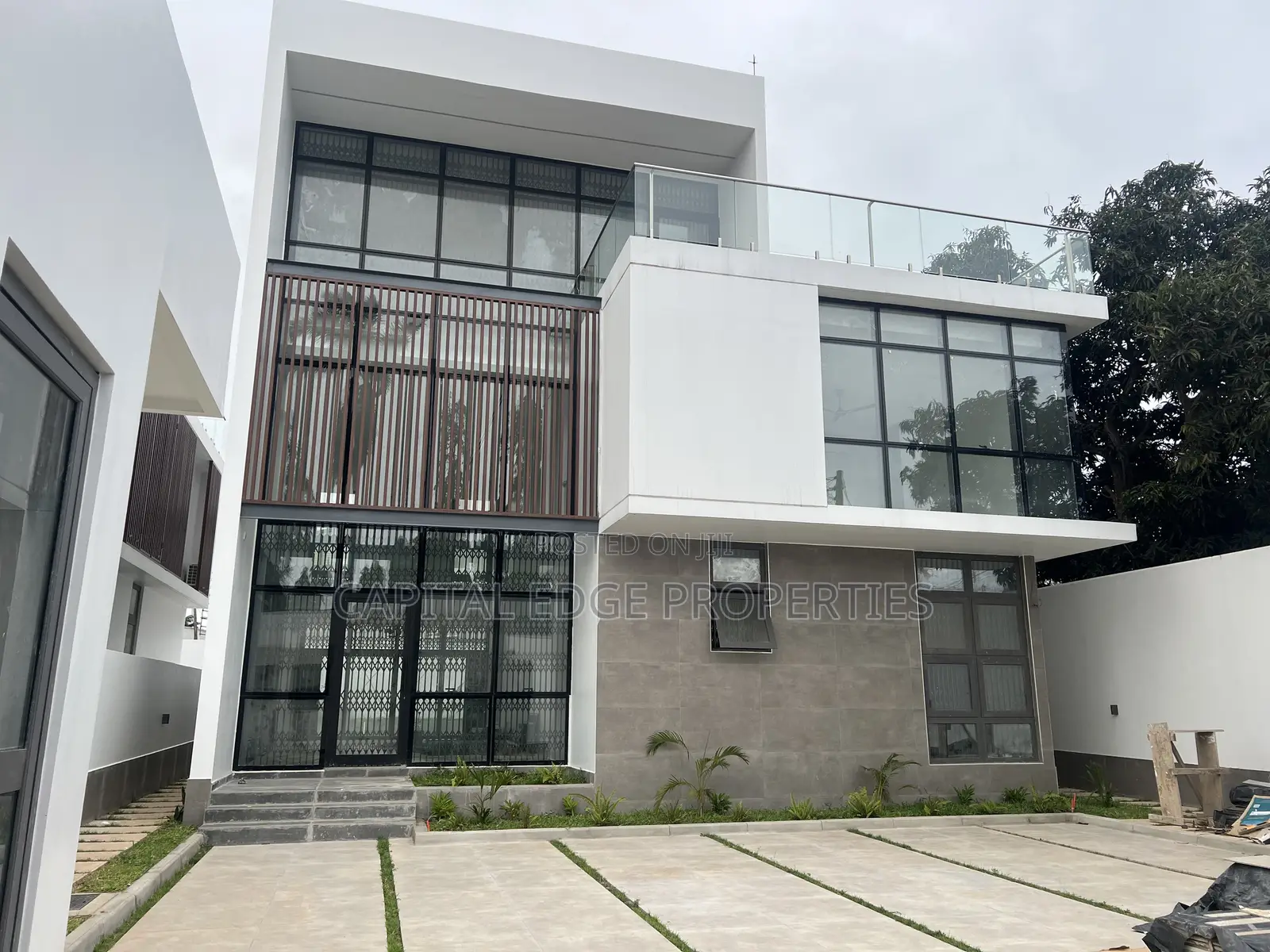 4bdrm House in Labone for rent