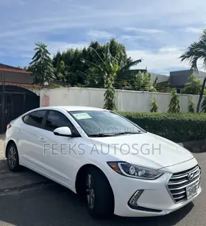 Hyundai Elantra SE Sedan FWD (2.0L 4cyl 6M) 2017 White