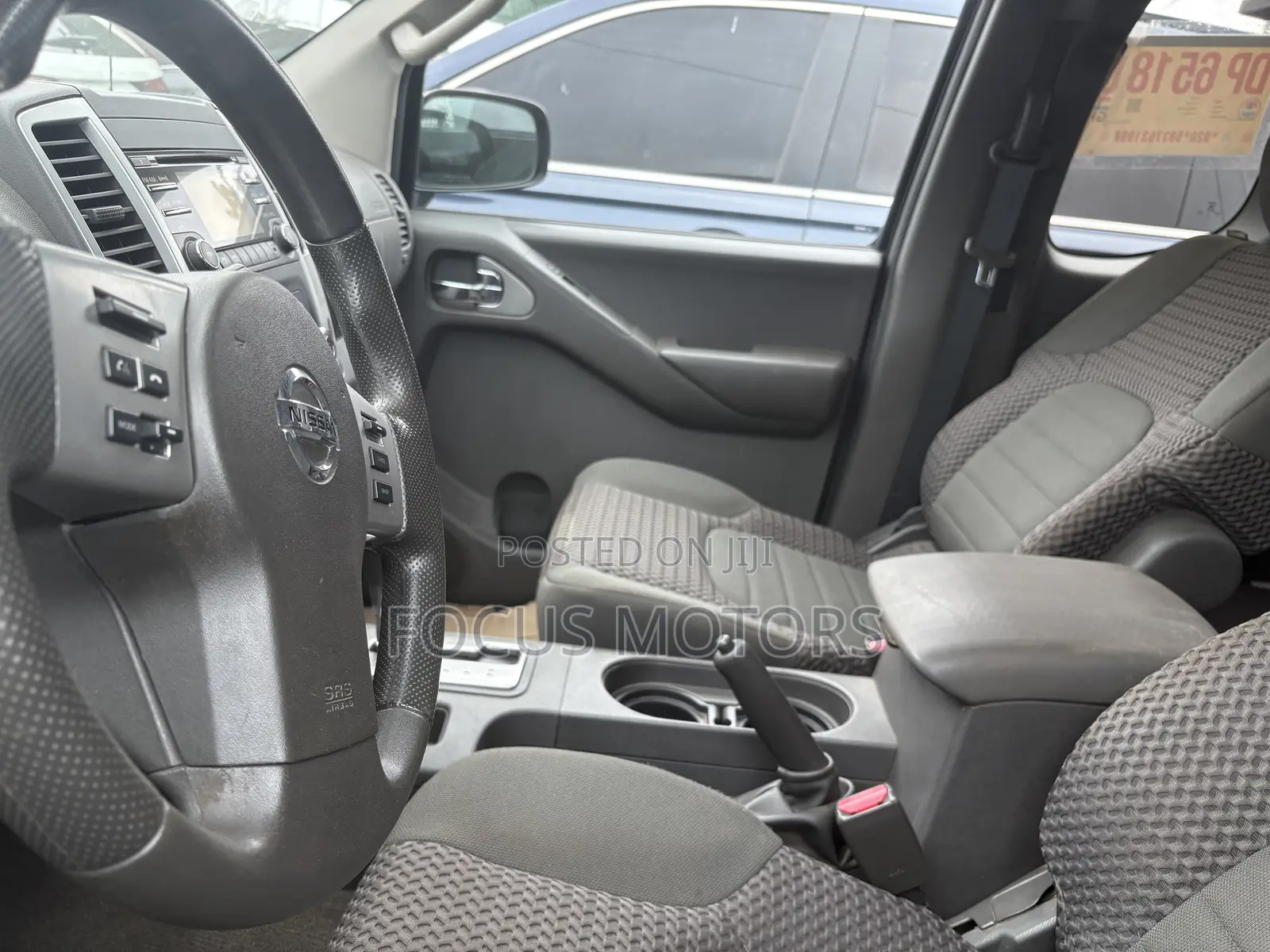 Nissan Frontier SV 4dr King Cab 6.1 ft. SB (2.5L 4cyl 5M) 2015 Gray