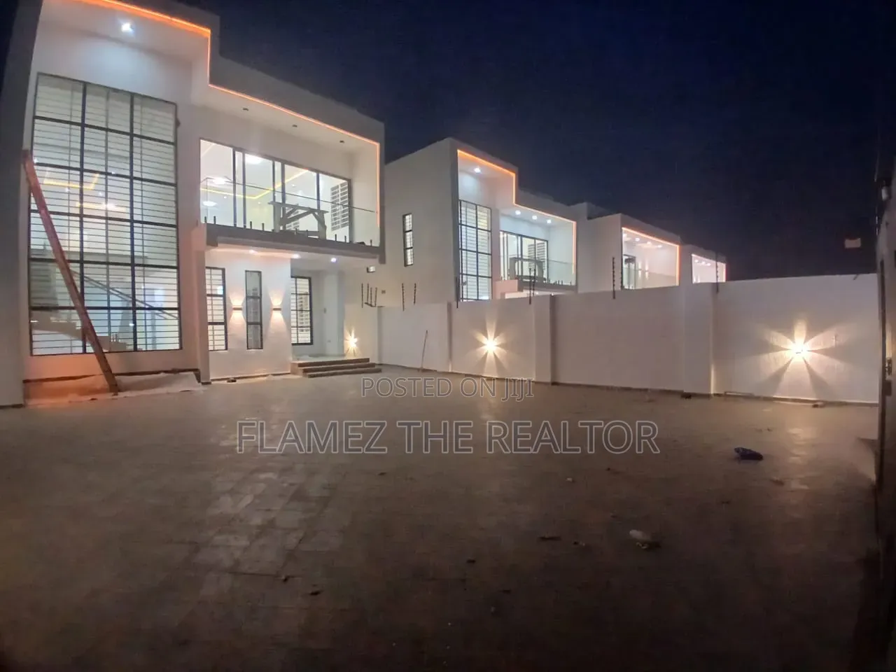 4bdrm Duplex in East Legon Hills, Ghana Link Area for sale
