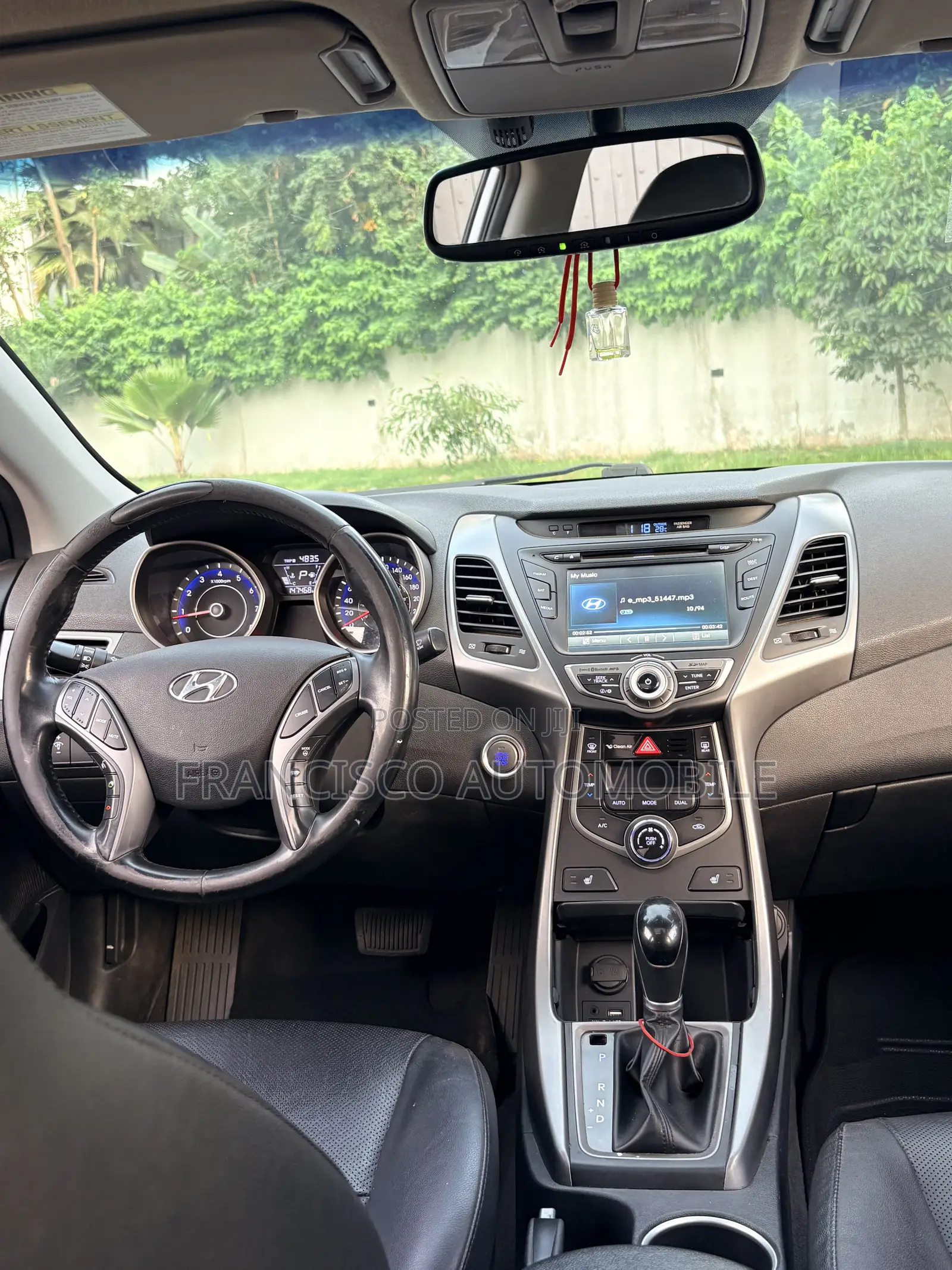 Hyundai Elantra Limited Sedan FWD (1.8L 4cyl 6A) 2016 White