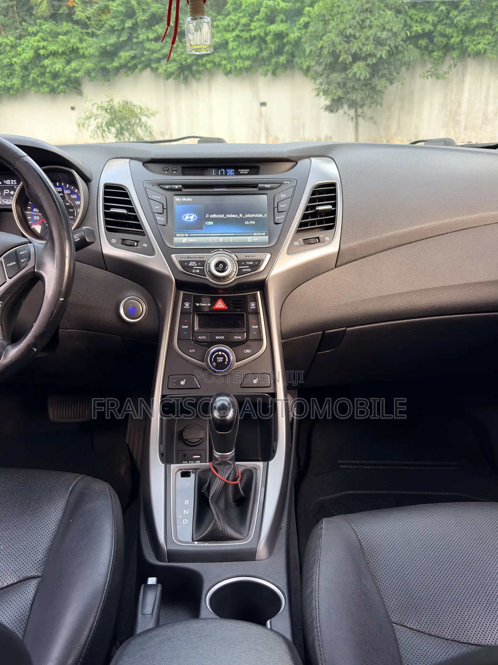 Hyundai Elantra Limited Sedan FWD (1.8L 4cyl 6A) 2016 White