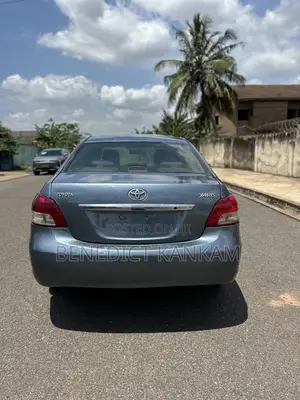 Toyota Yaris 1.5 Sedan 2008 Gray
