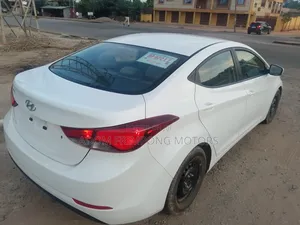 Hyundai Elantra 2015 White