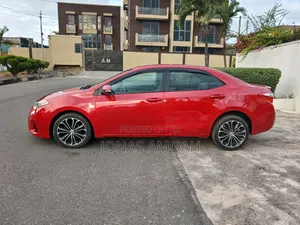 Toyota Corolla S 4dr Sedan (1.8L 4cyl CVT) 2016 Red
