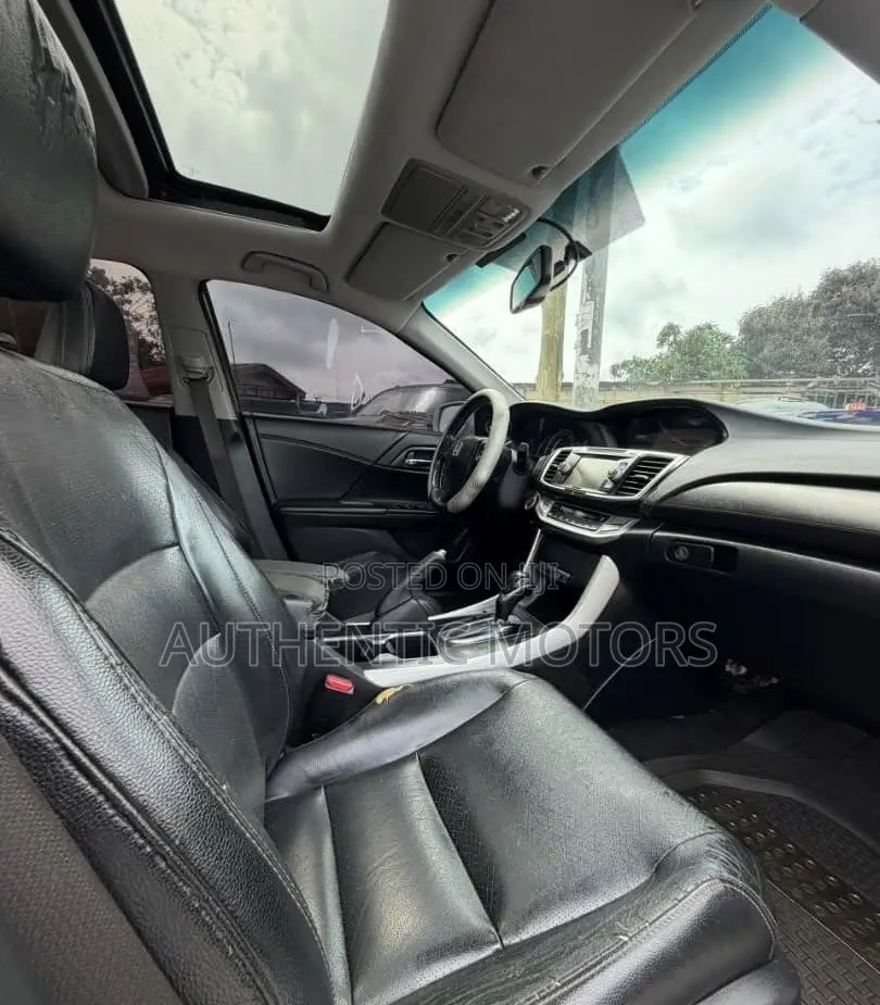 Honda Accord Sport 4dr Sedan FWD (2.4L 4cyl 2A) 2016 White