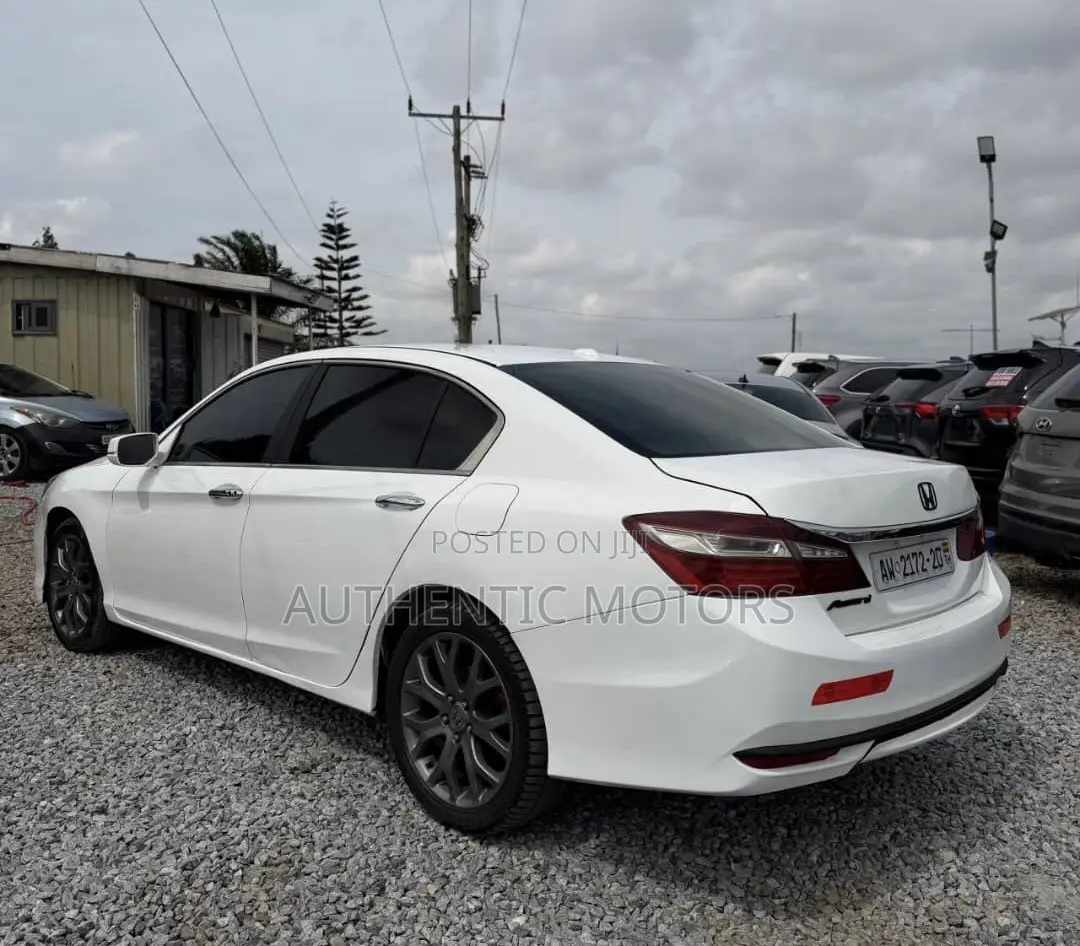 Honda Accord Sport 4dr Sedan FWD (2.4L 4cyl 2A) 2016 White