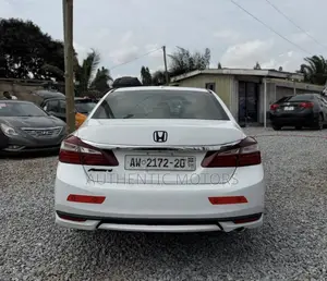Honda Accord Sport 4dr Sedan FWD (2.4L 4cyl 2A) 2016 White
