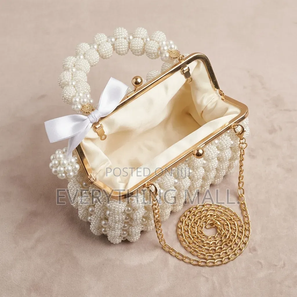Handmade Pearl Beaded Handbag With Gold Chain, Brand New, Never Used.