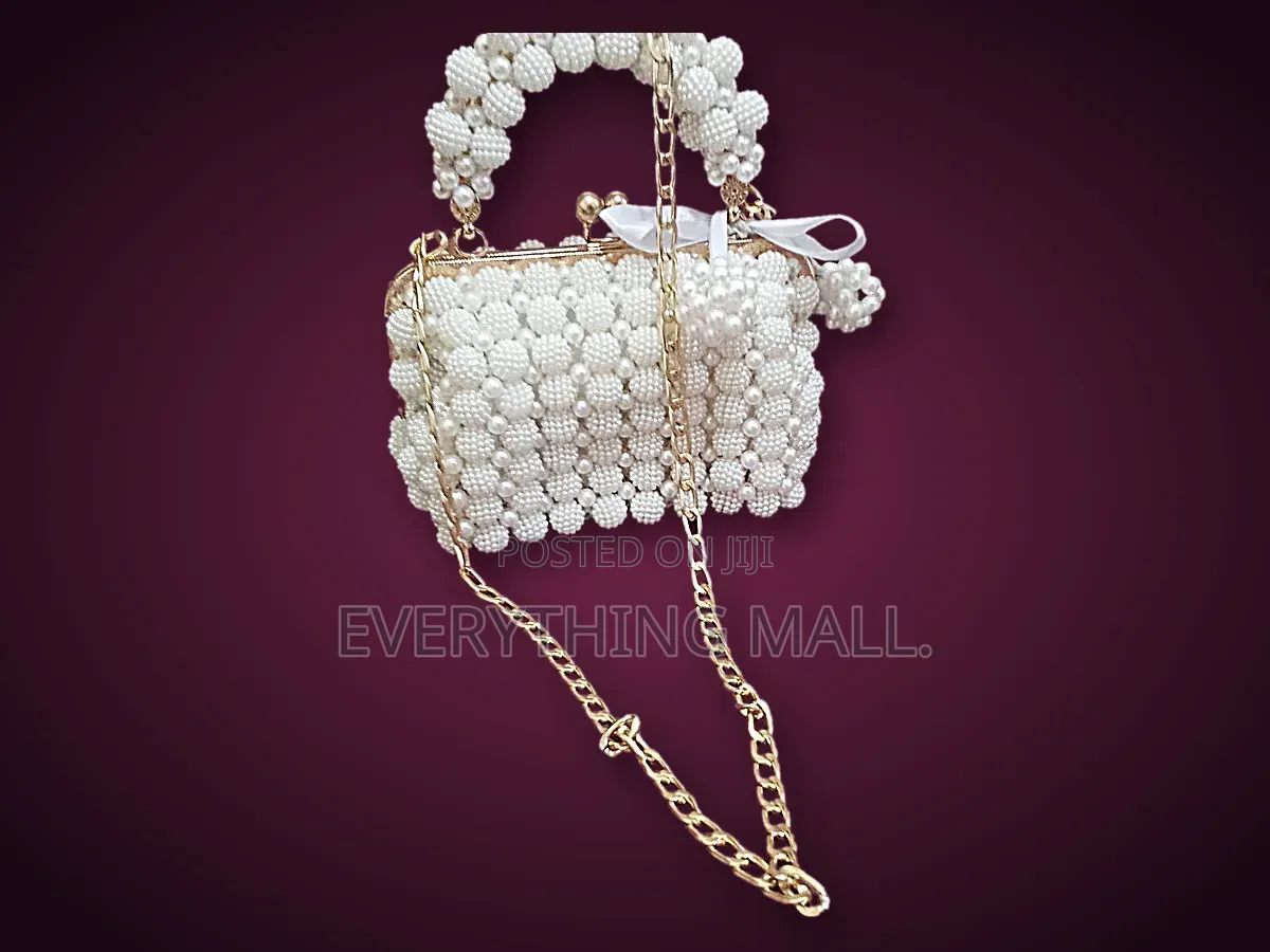Handmade Pearl Beaded Handbag With Gold Chain, Brand New, Never Used.