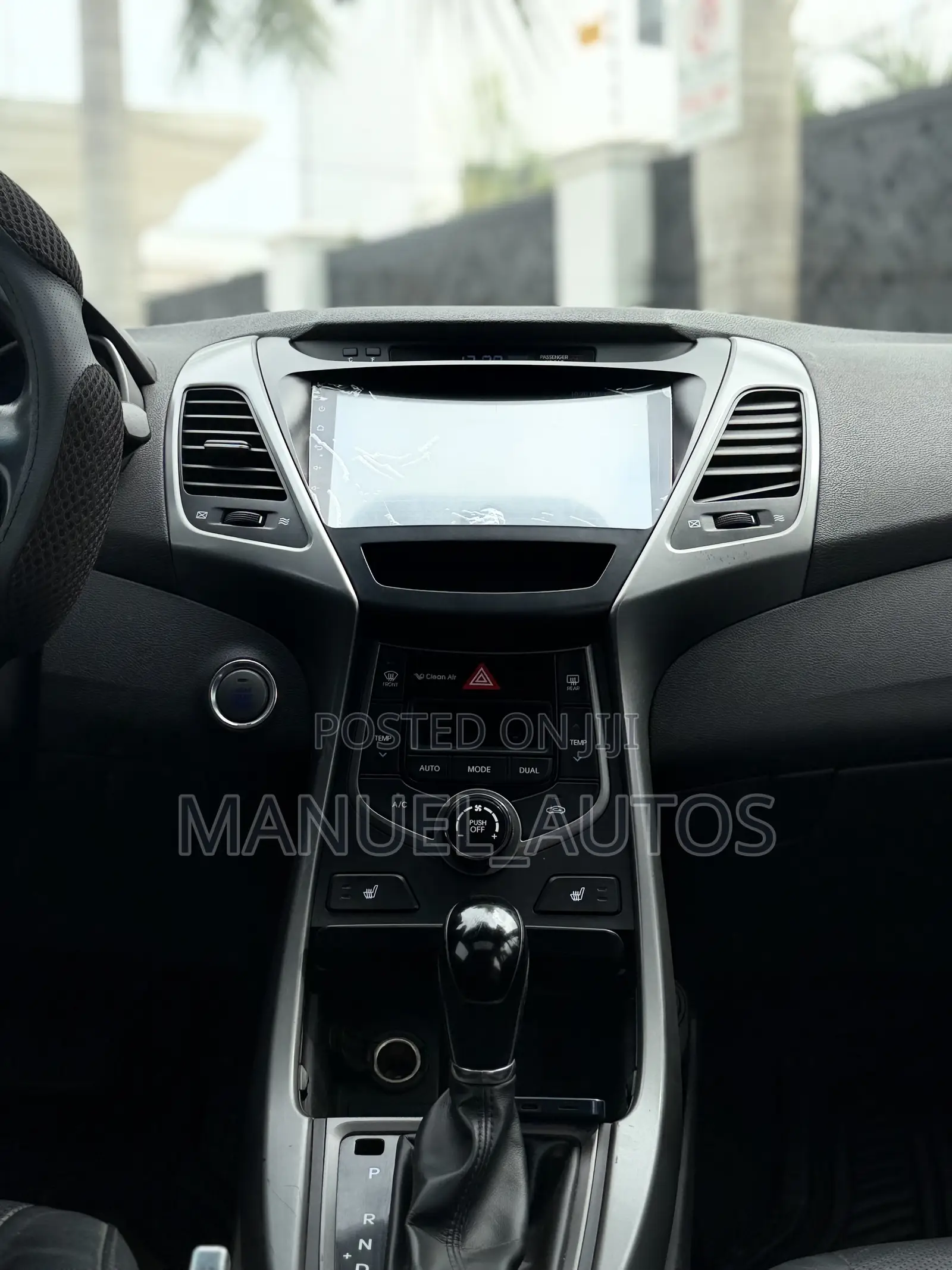 Hyundai Elantra Limited Sedan FWD (1.8L 4cyl 6A) 2016 Gray