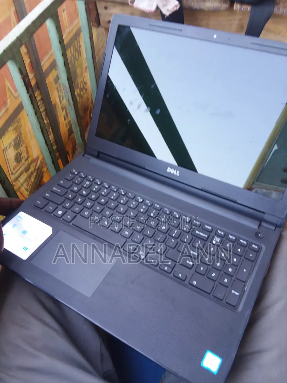Laptop Dell Inspiron 15 3000 6GB Intel Core i3 HDD+SSD 1T